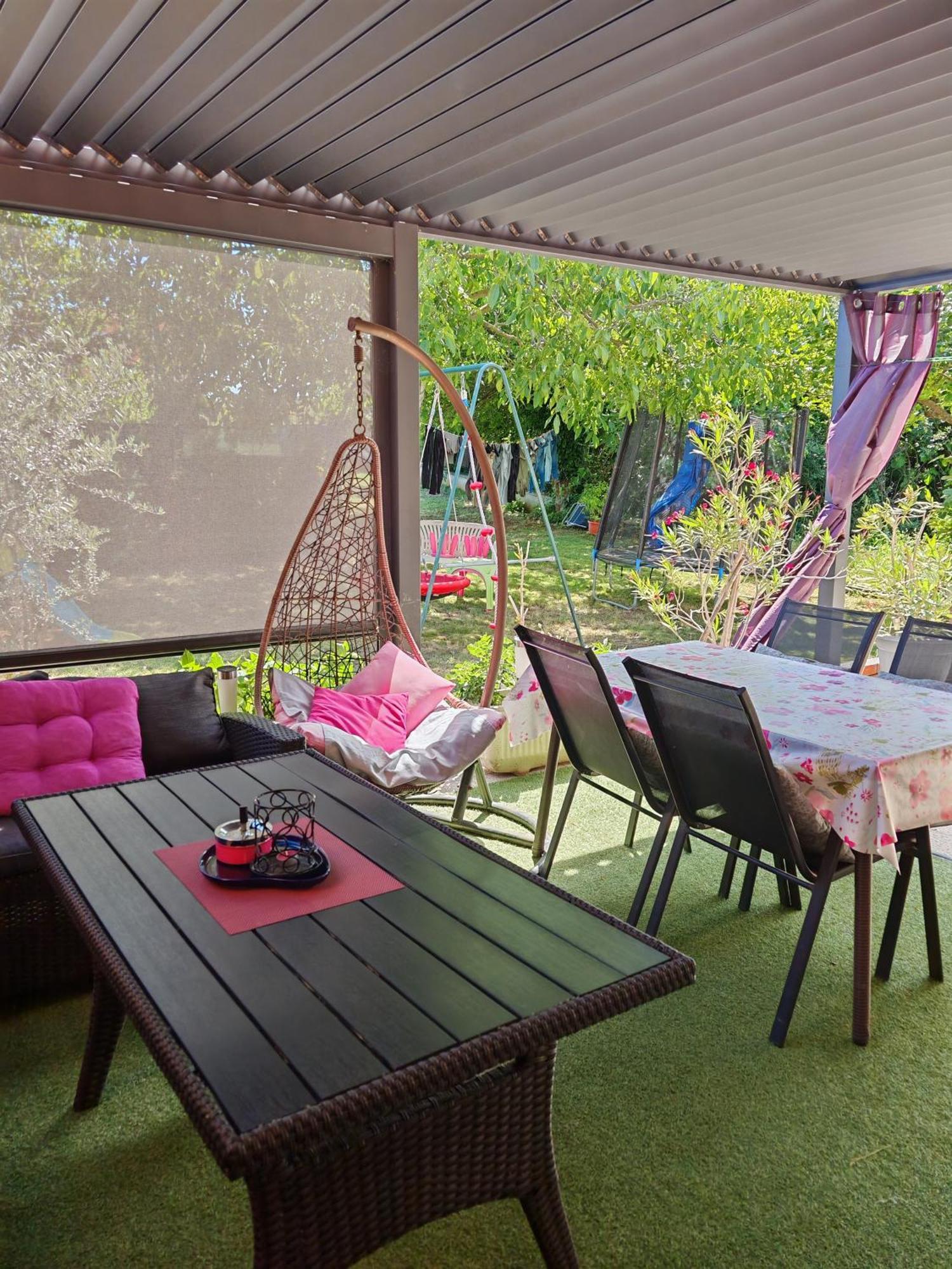 Near Centar For 2+1 At Pula, With Garden And Free Parking Appartamento Pola